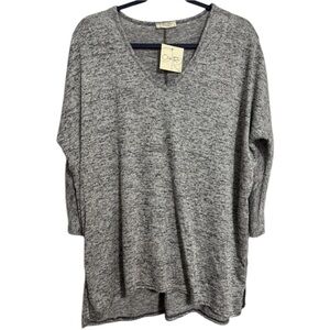 Olivia Rae Women's Oversized Knit Tunic Top Size Medium